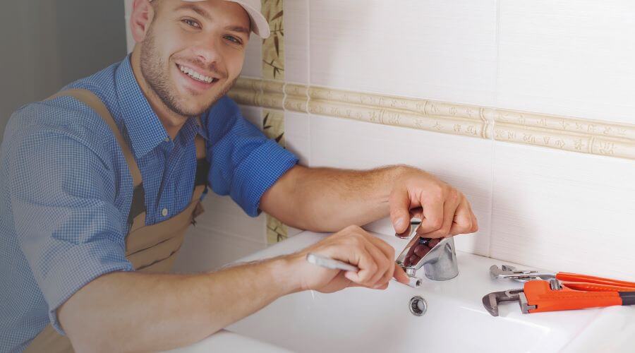 Handle or spout repair in Maumee, OH